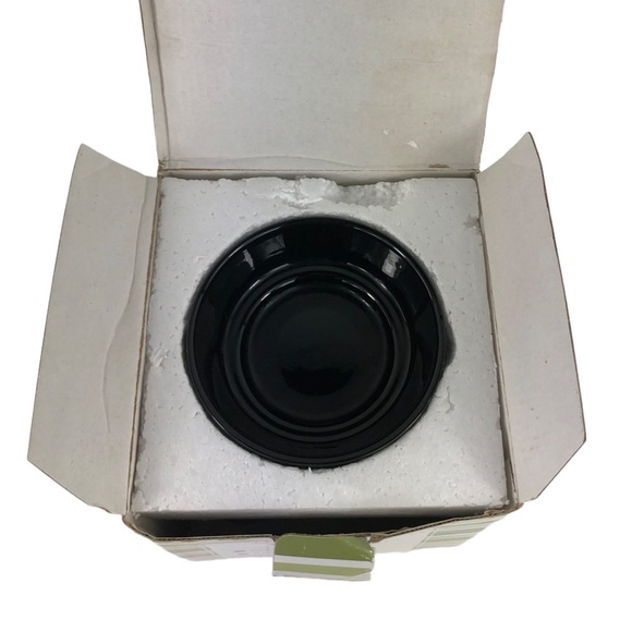 Scentsy World Cup Soccer Full-Size Wax Warmer - Picture 2 of 9